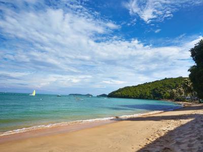 Bandara Phuket Beach Resort