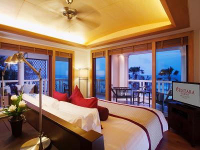 Centara Grand Beach Resort Phuket - Premium Deluxe