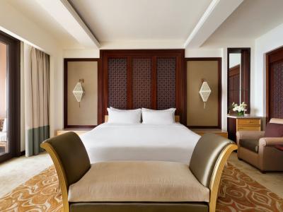 Shangri-La Al Husn - One Bedroom Suite