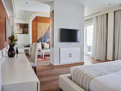SUNRISE Montemare Resort - Deluxe Suite Meerseite